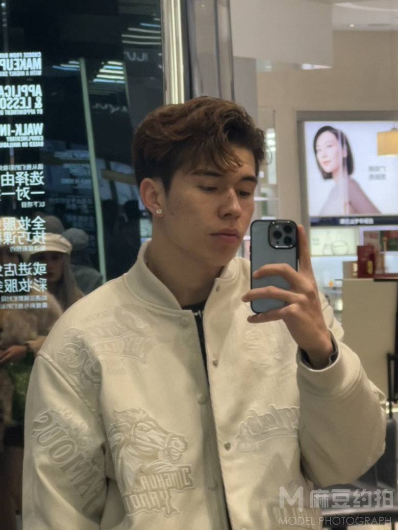 胶片模特