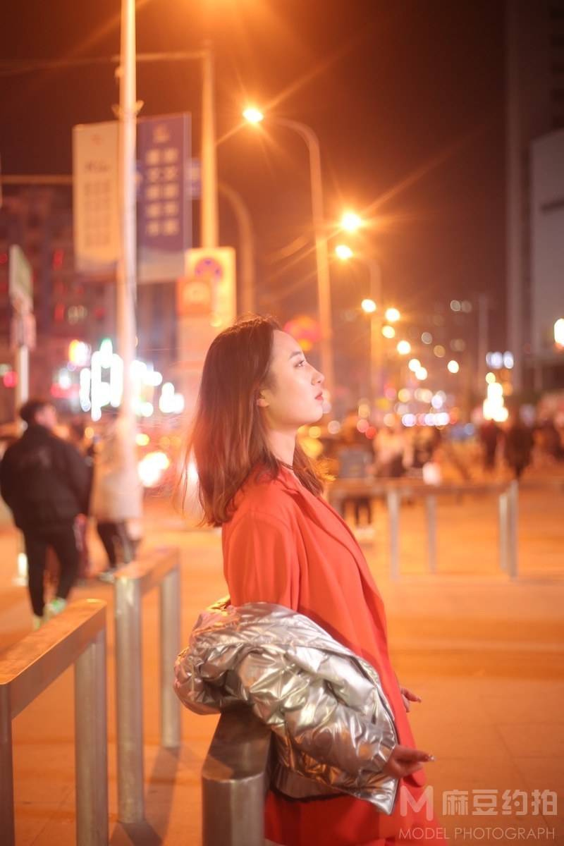 黑白模特