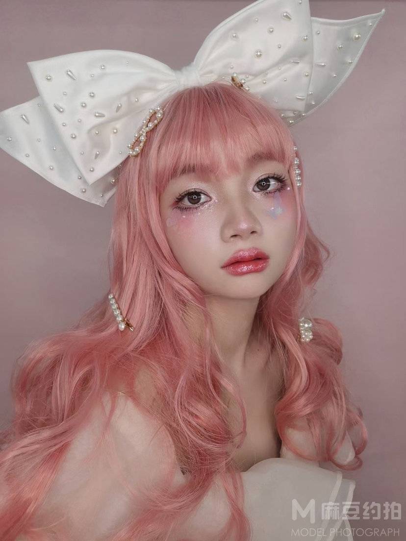 妆容模特