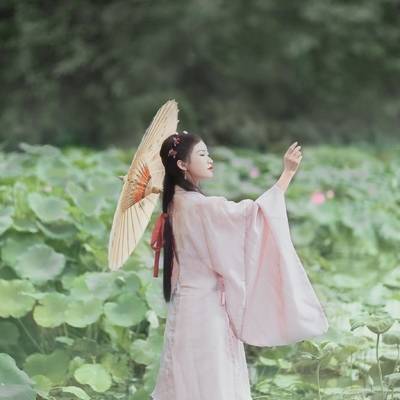 汉服模特