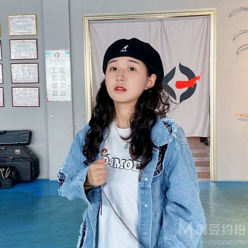 清新模特