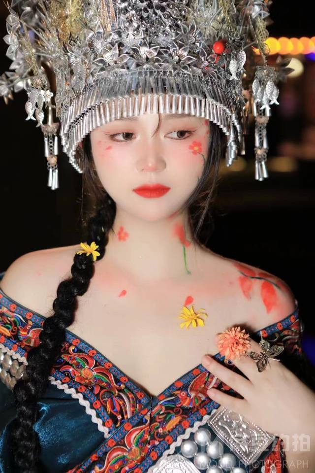 妆容模特