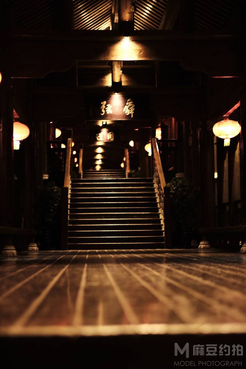 夜景模特