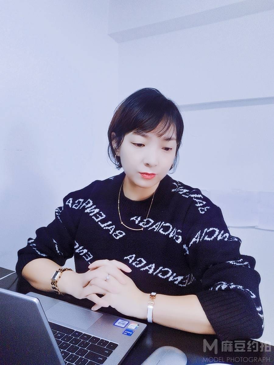 商务模特