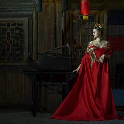 情绪模特