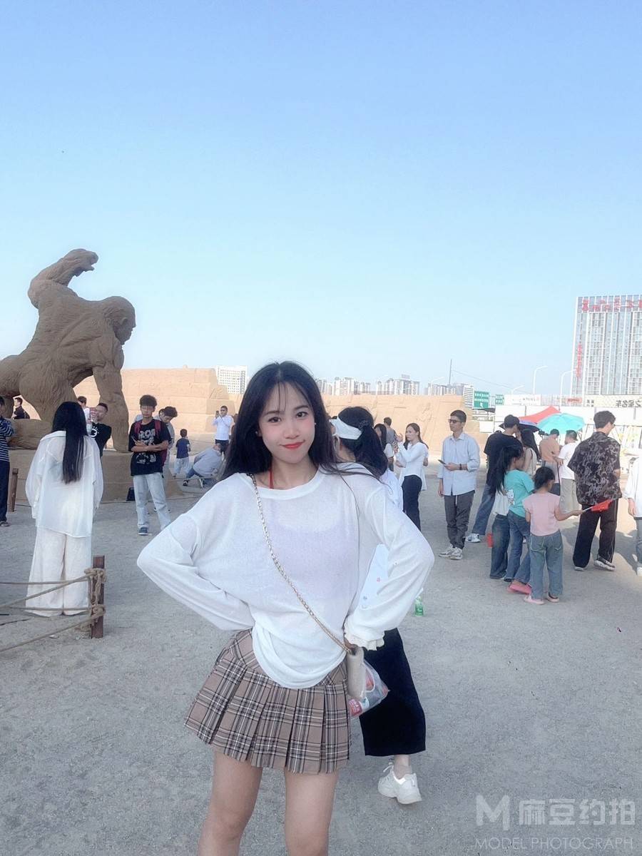 校园模特