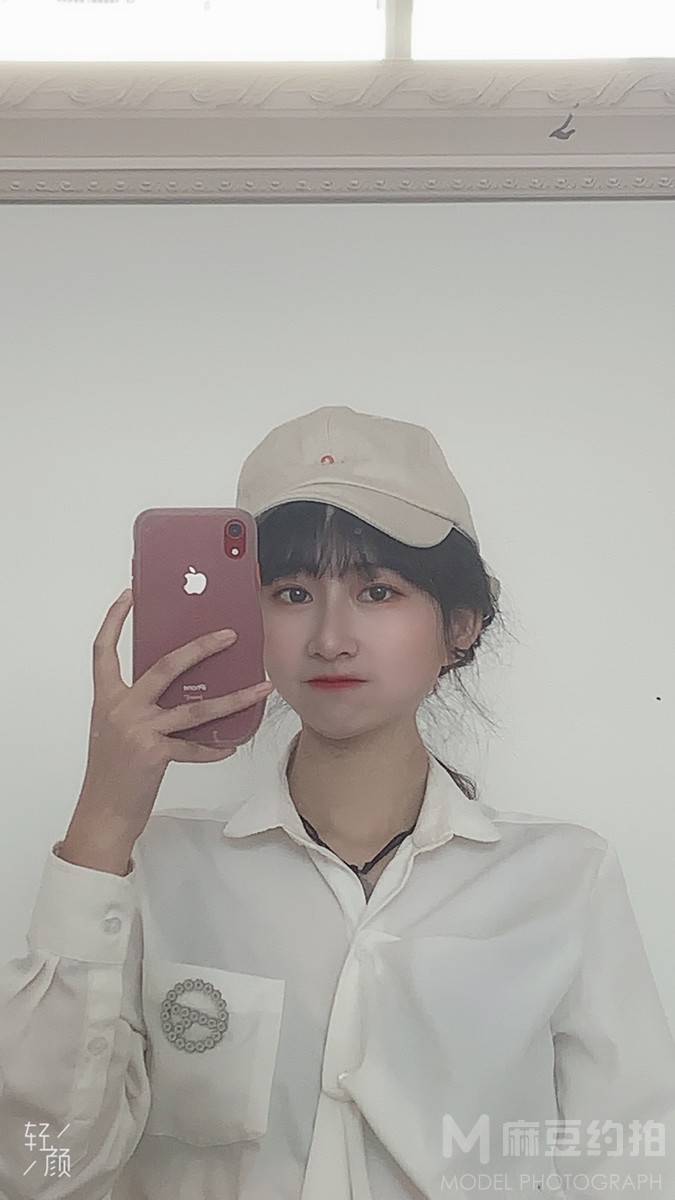 黑白模特