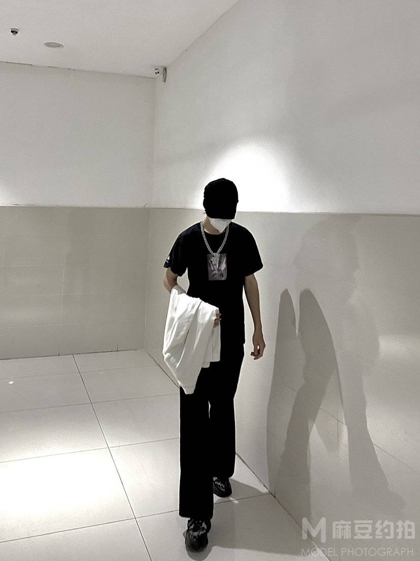 黑白模特