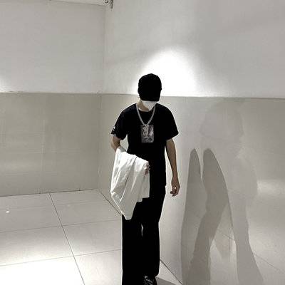 黑白模特