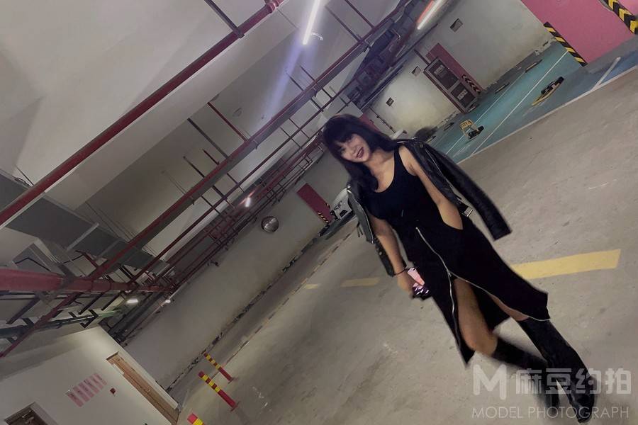 暗黑模特