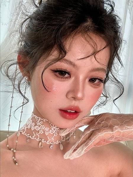 宝丽来模特