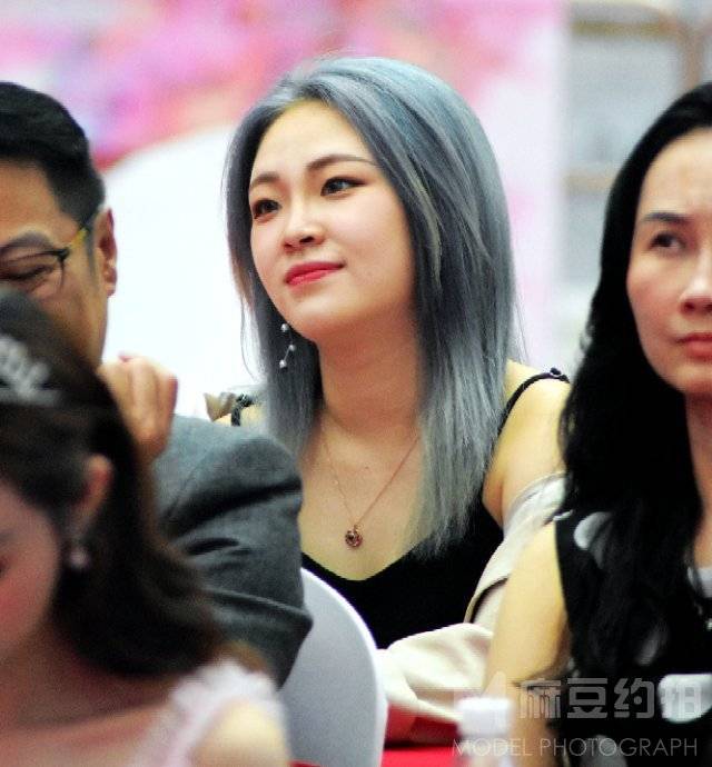 商务模特