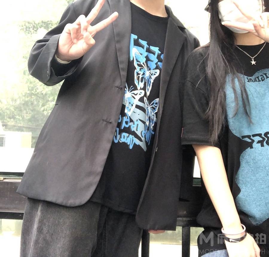 校园模特