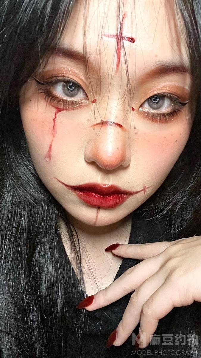 妆容模特