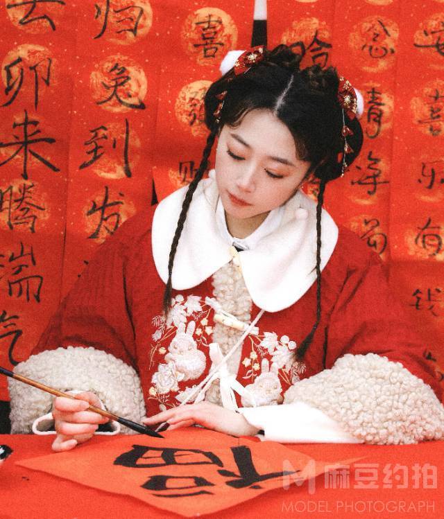 汉服模特