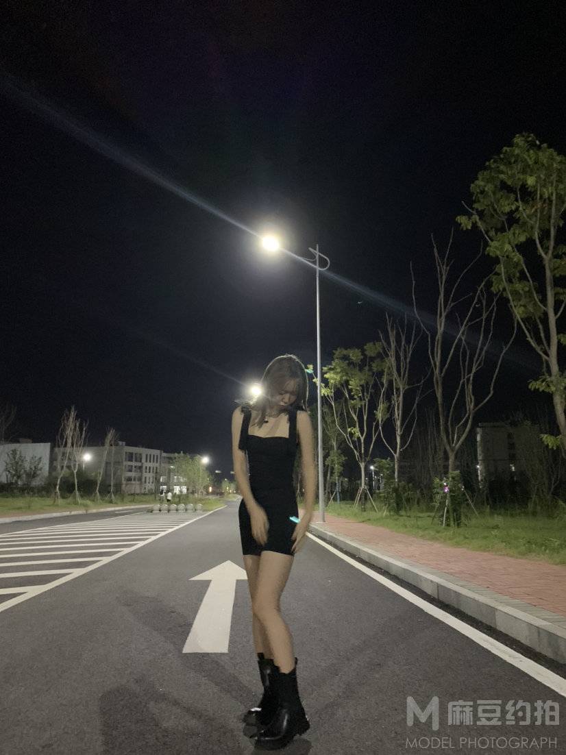 夜景模特