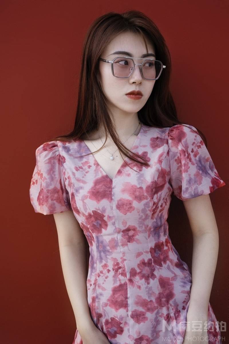 胶片模特