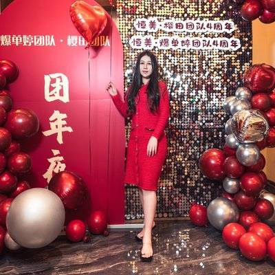 黑白模特