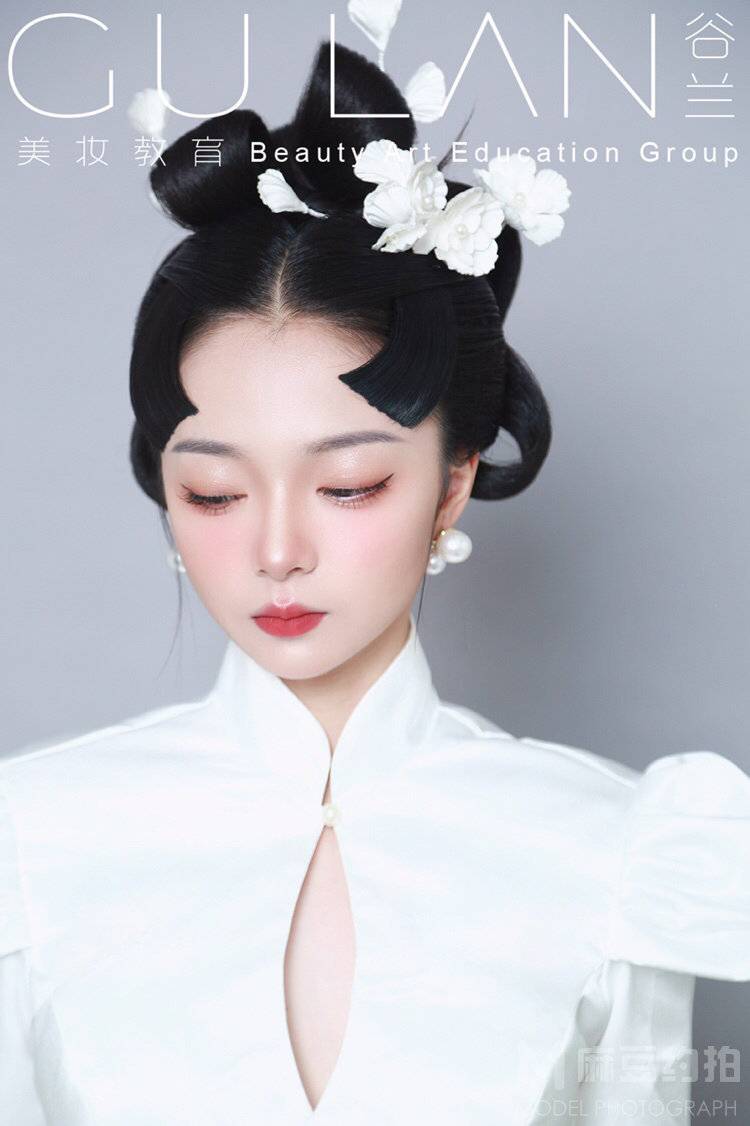 纪实模特