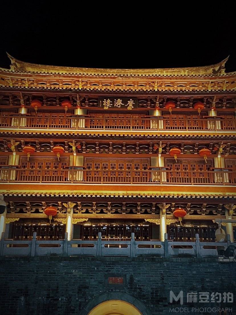 夜景模特