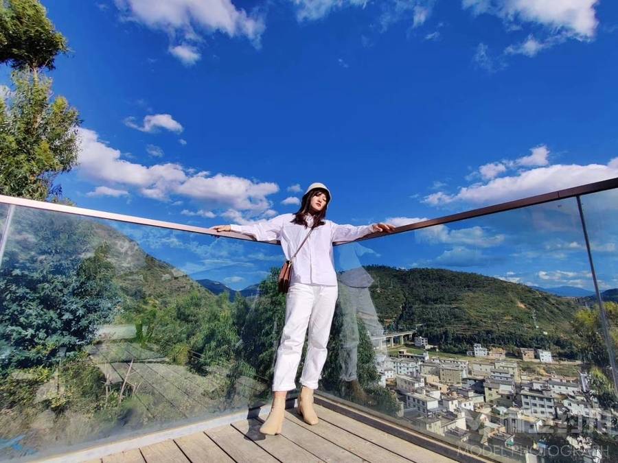 清新模特