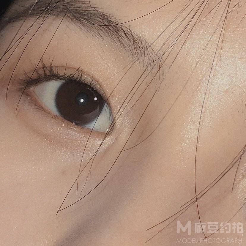 妆容模特