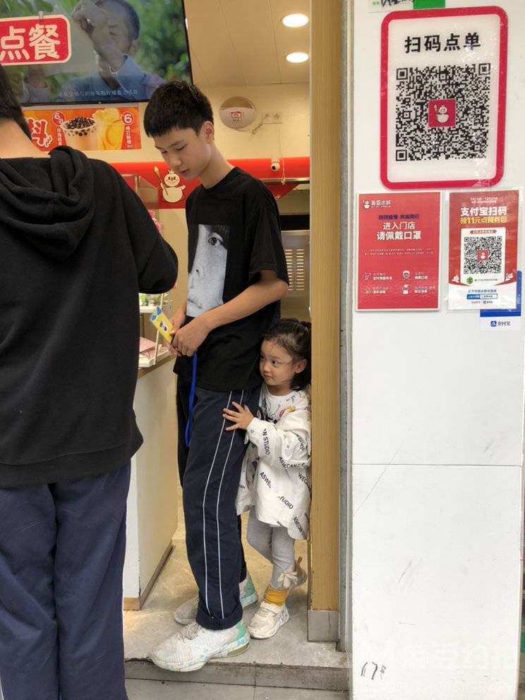 宝丽来模特