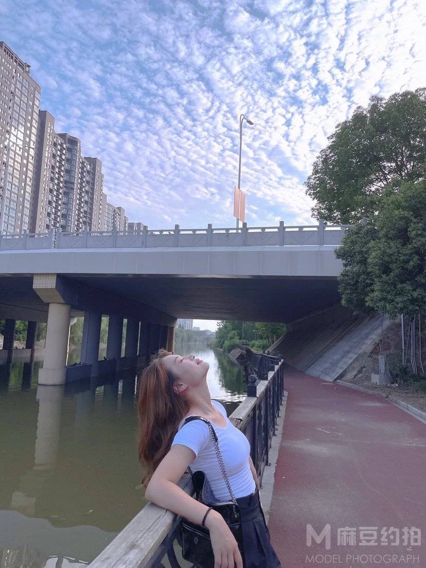 纪实模特