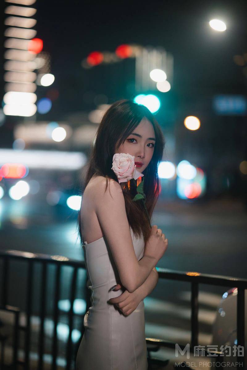 夜景模特