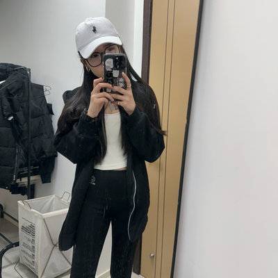 黑白模特