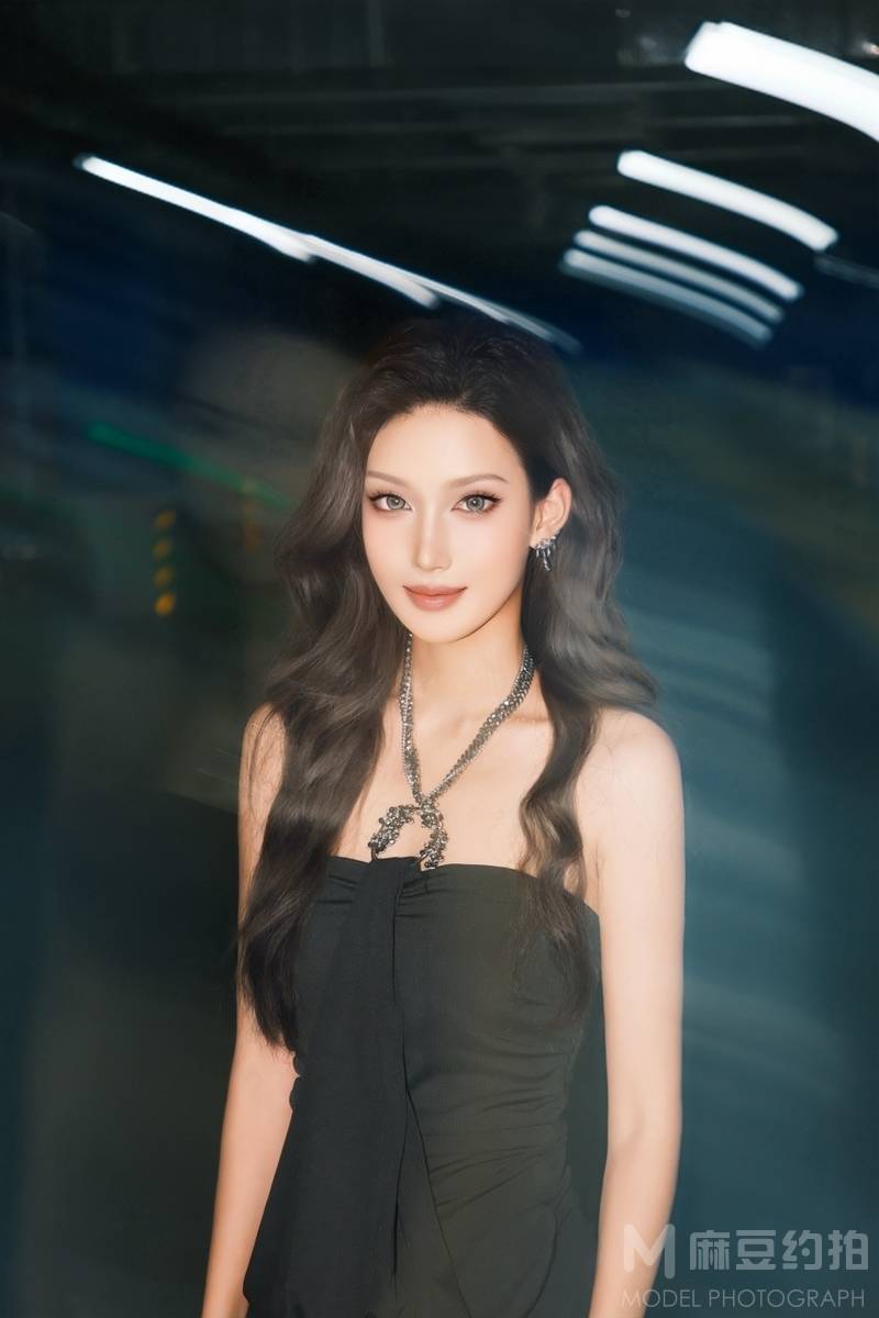 胶片模特