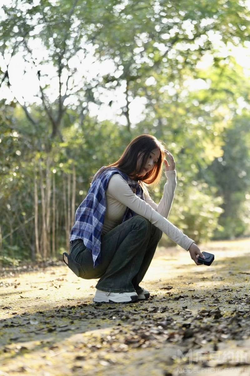 情绪模特