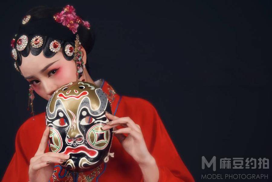 情绪模特