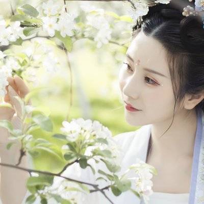 汉服模特