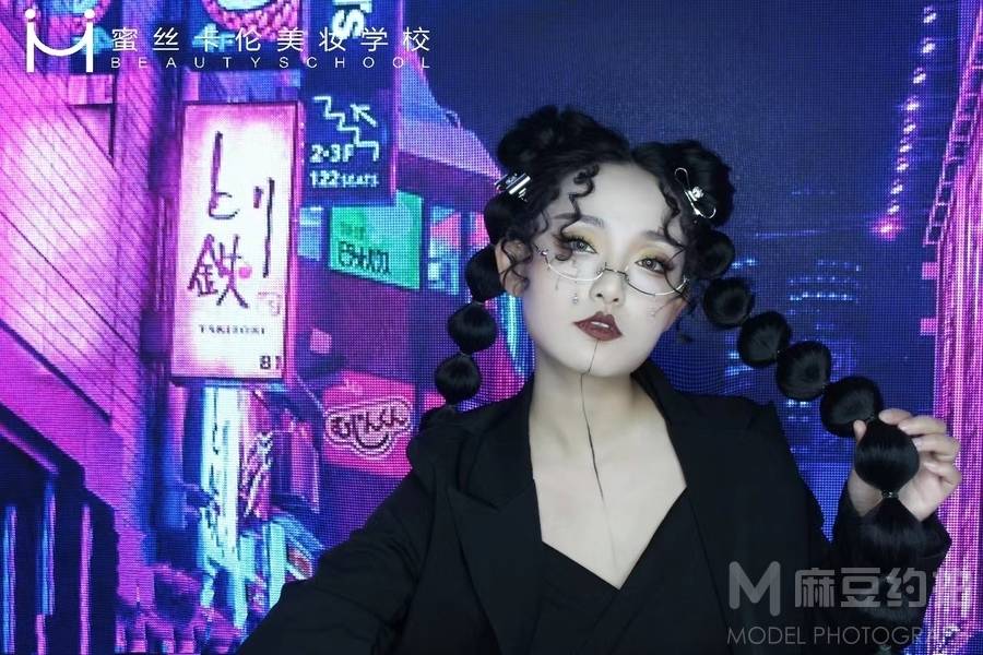 暗黑模特