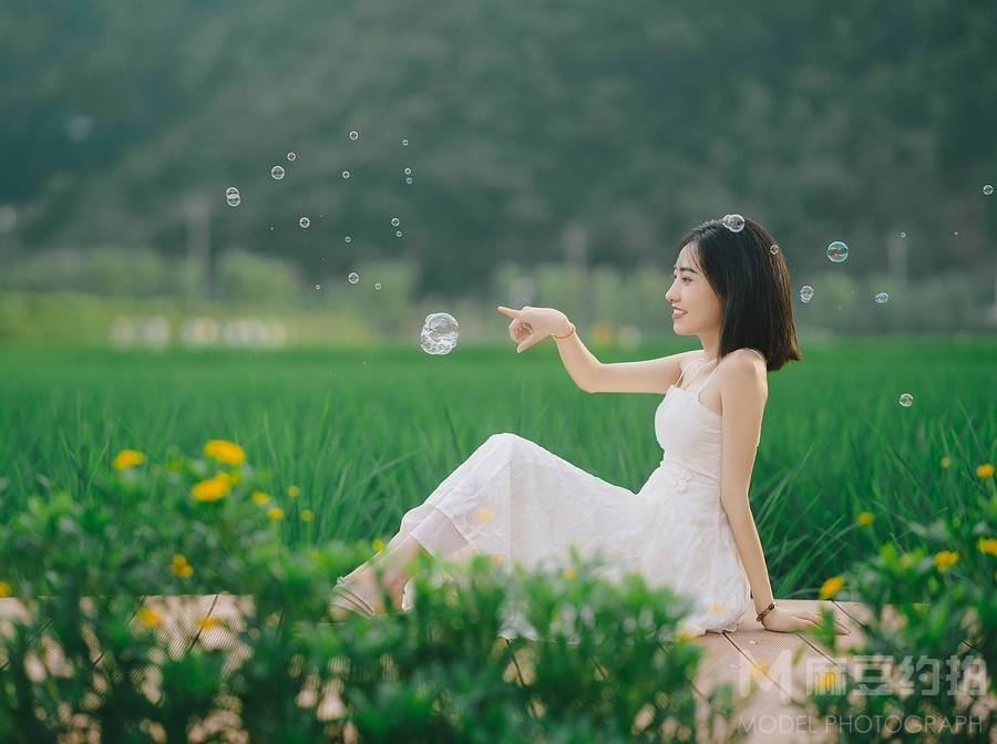 清新模特