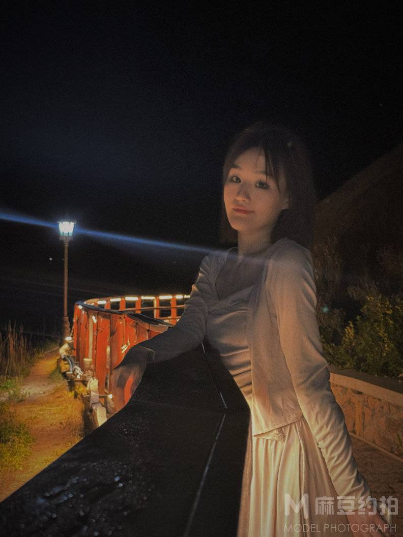 夜景模特