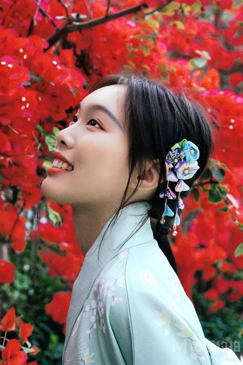 情绪模特