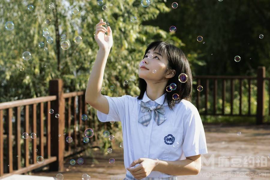 校园模特