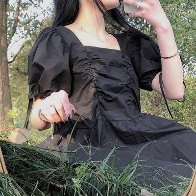 黑白模特