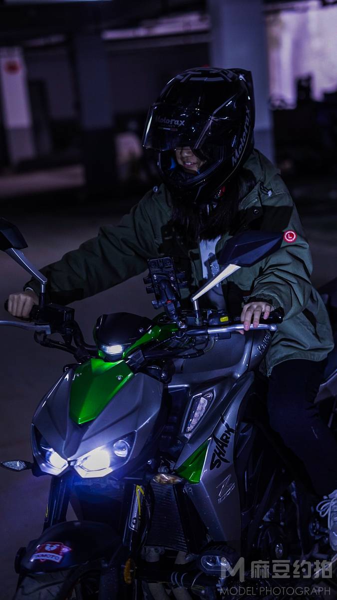 暗黑模特