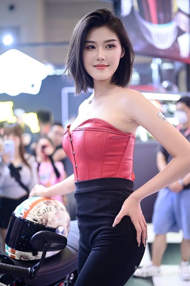 纪实模特