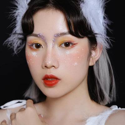 妆容模特
