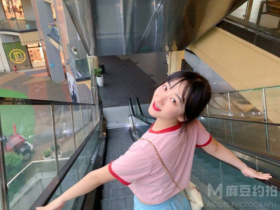 校园模特