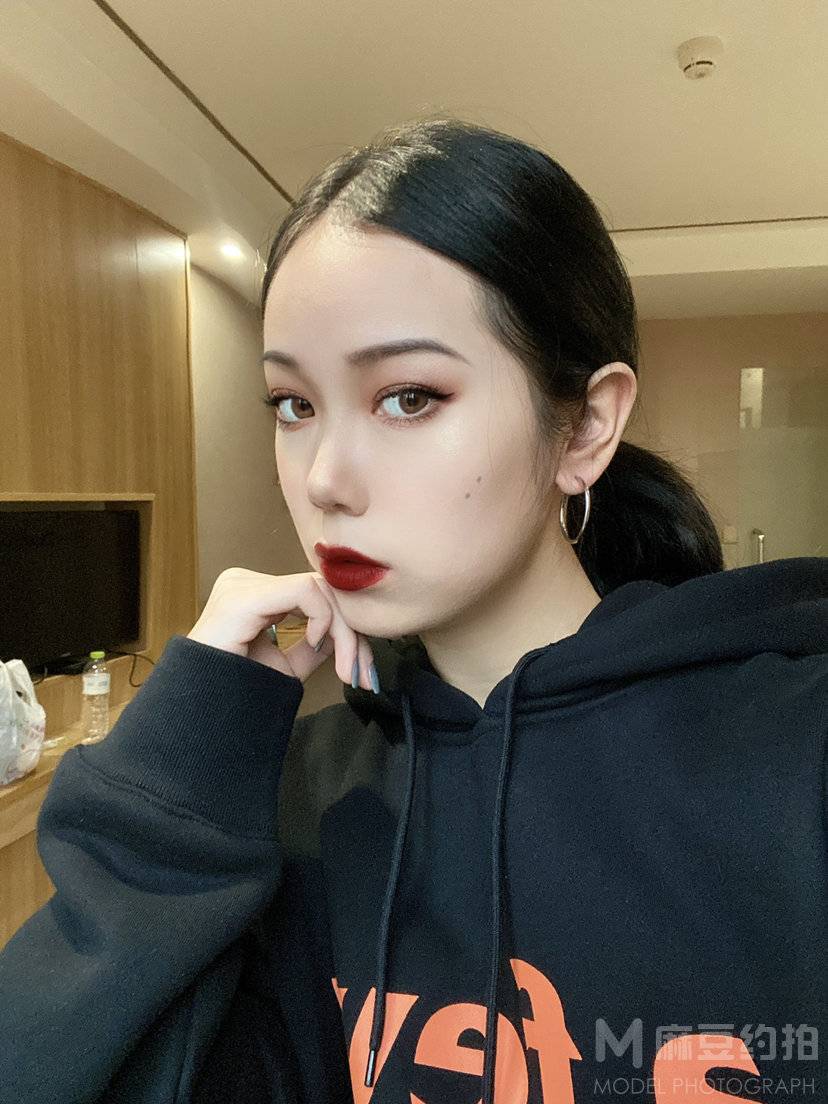 胶片模特