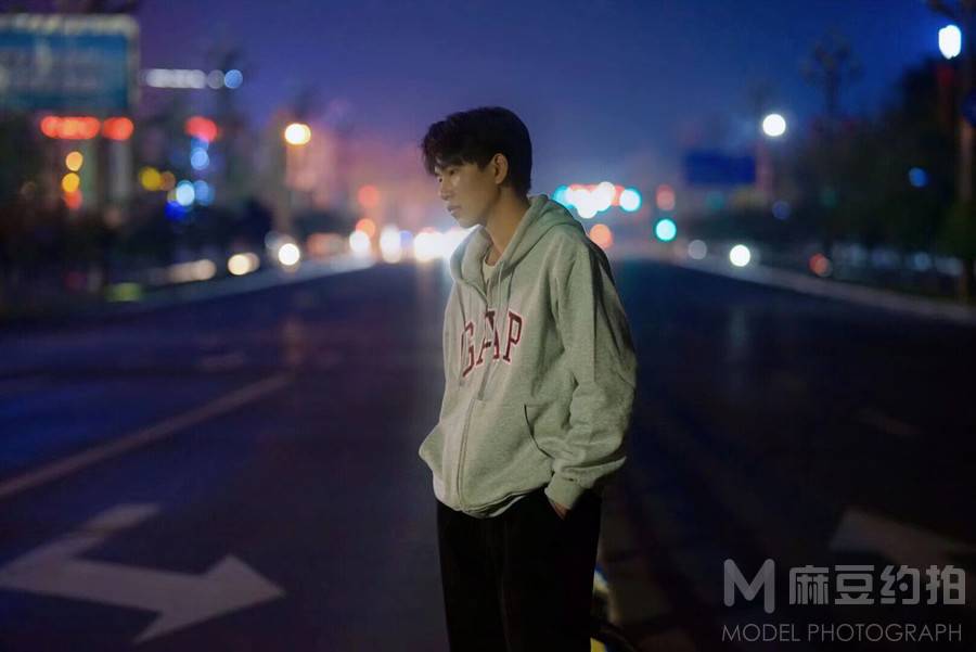 夜景模特