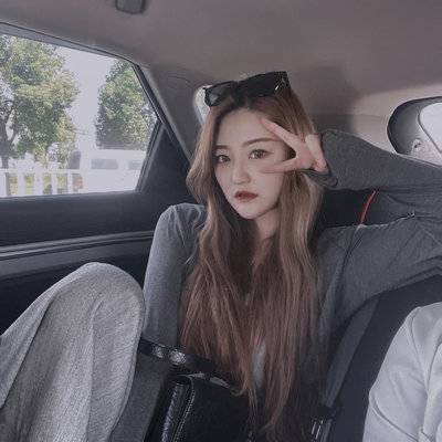 黑白模特