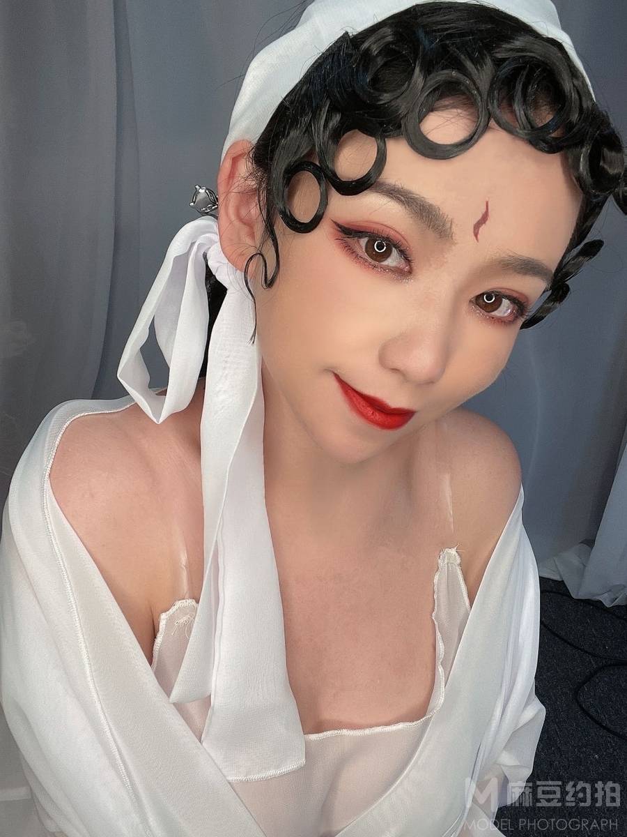 妆容模特