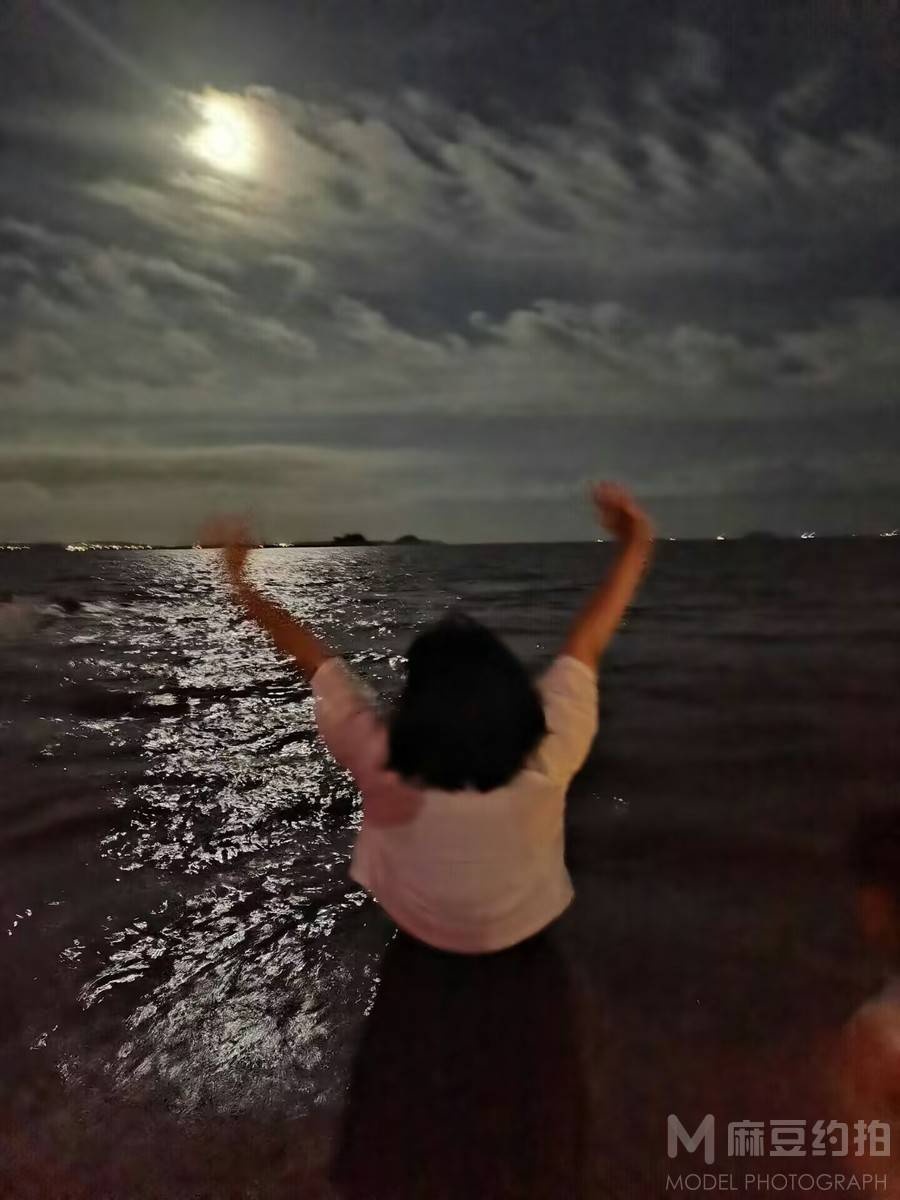 夜景模特