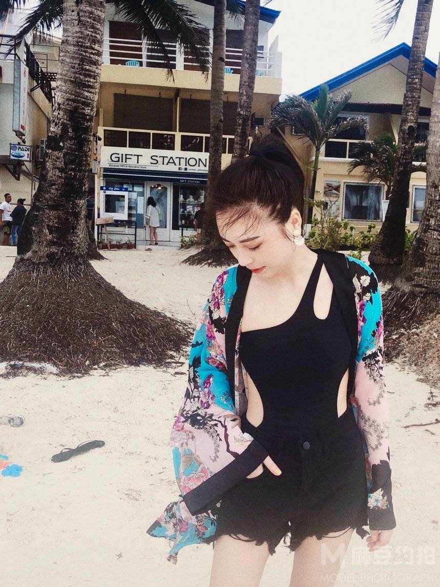 清新模特